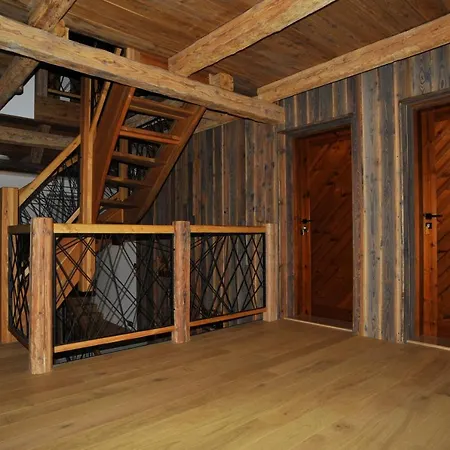 Vermont Lodge *