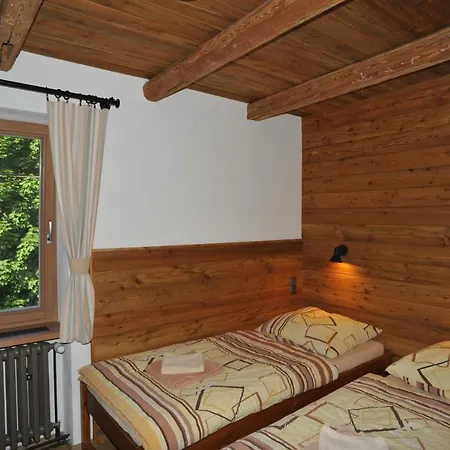 Vermont Lodge
